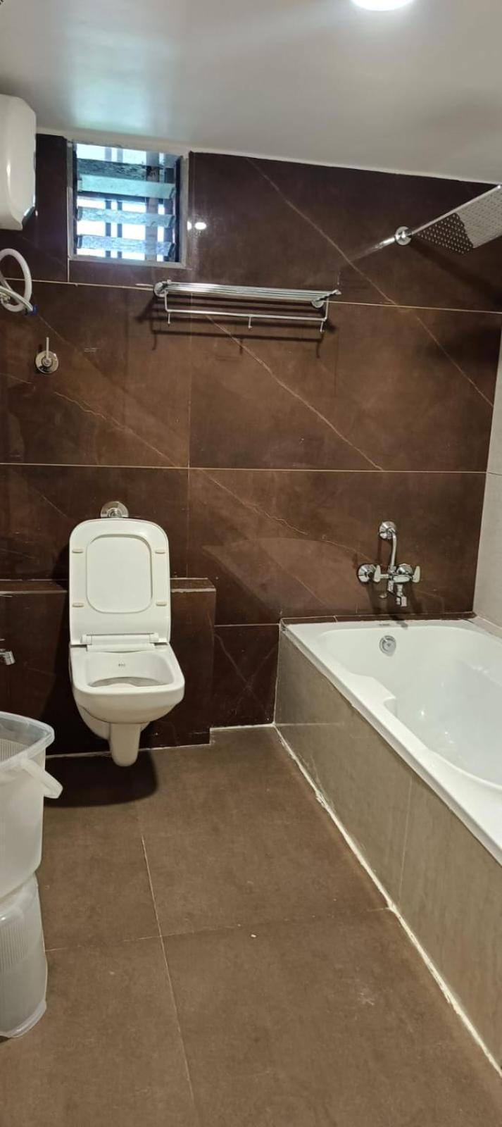 Hotel Royal Square Γκαντχιναγκάρ Εξωτερικό φωτογραφία